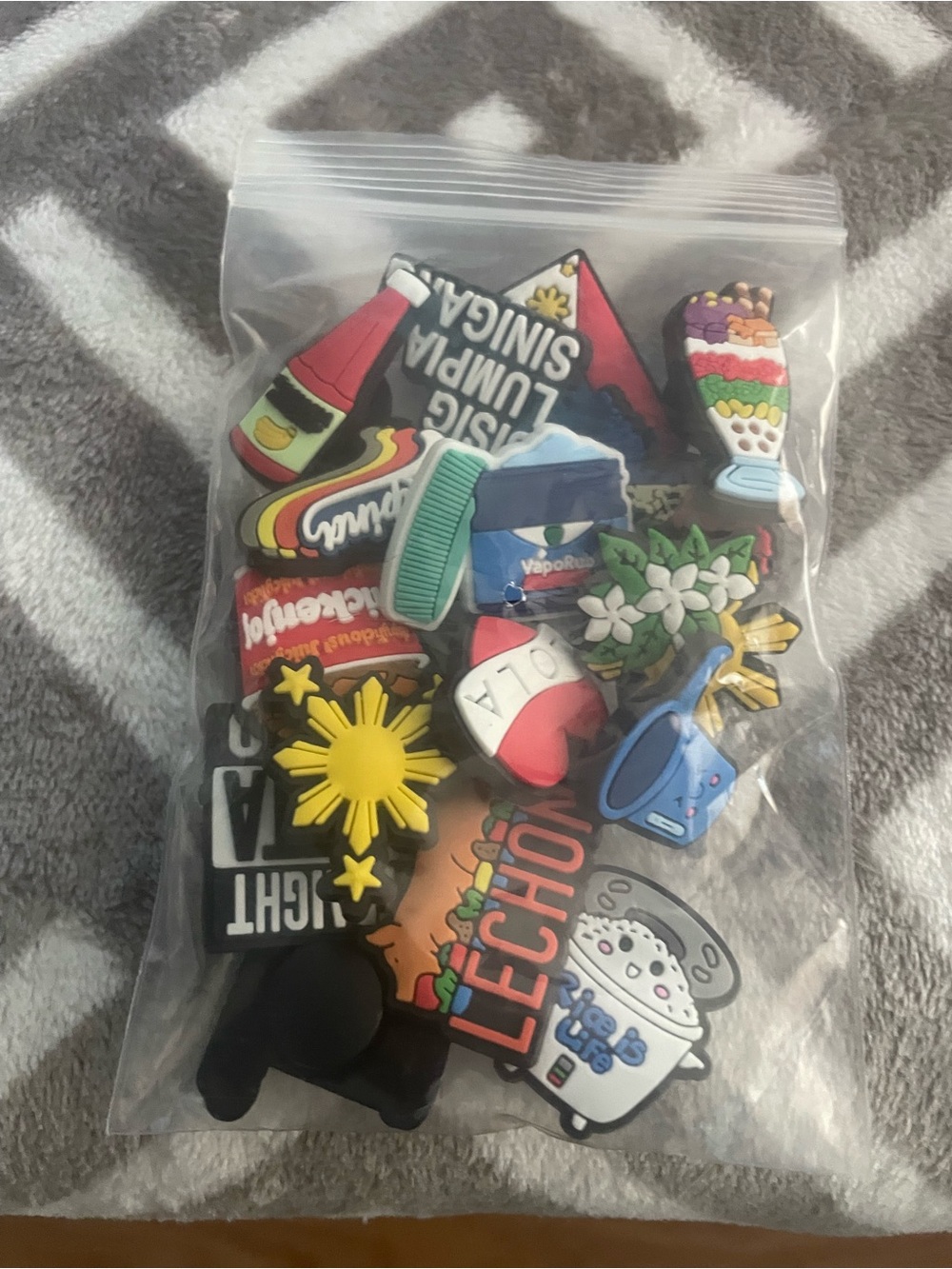 16 pcs Filipino Culture shoe charms